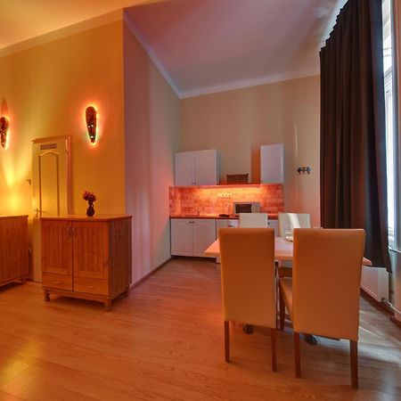 Central Walk Fashionstreet Apartmnts Budapest Exterior photo