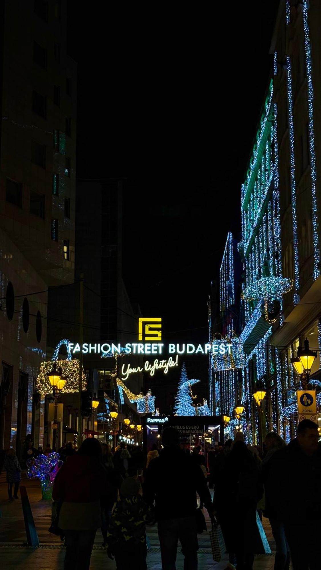 Central Walk Fashionstreet Apartmnts Budapest Exterior photo