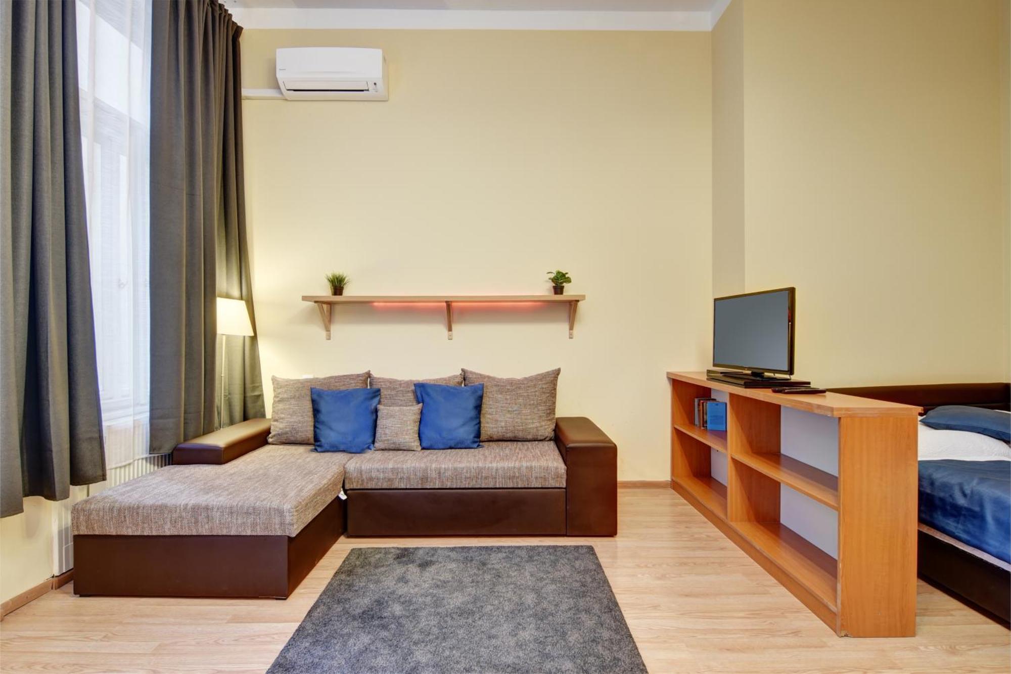 Central Walk Fashionstreet Apartmnts Budapest Exterior photo